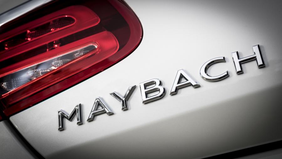Логотип Mercedes-Maybach S650 Cabriolet 2017 года  (фото 36 из 43)